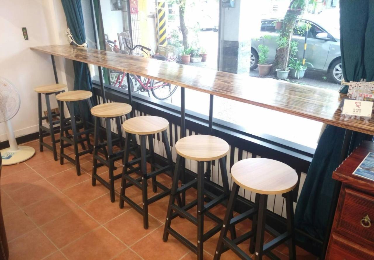 小小鋼琴家民宿&近夜市文創美食街 Kota Hualien Bagian luar foto